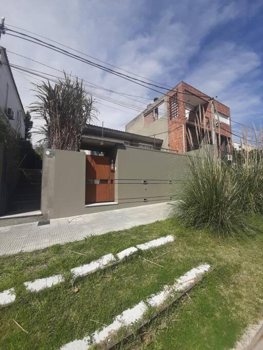 Villa Casa Centrica Frente Al Rio à Colonia del Sacramento Extérieur photo